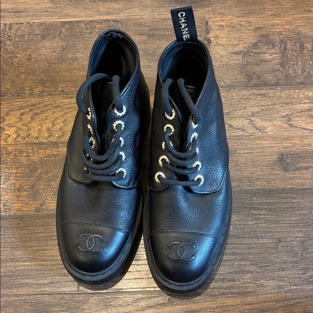 CHANEL Black Leather Lace-Up Booties size 37